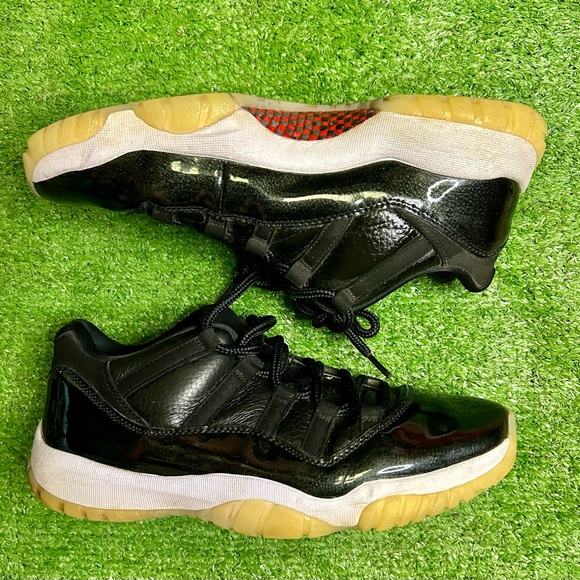 Air Jordan Retro 11 Low “Infrared” men’s 10.5 - Picture 1 of 7